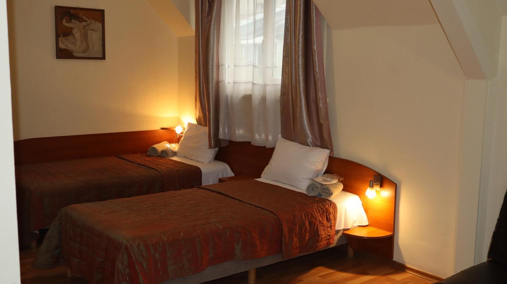 Hotel Palitra ヴァルナ エクステリア 写真