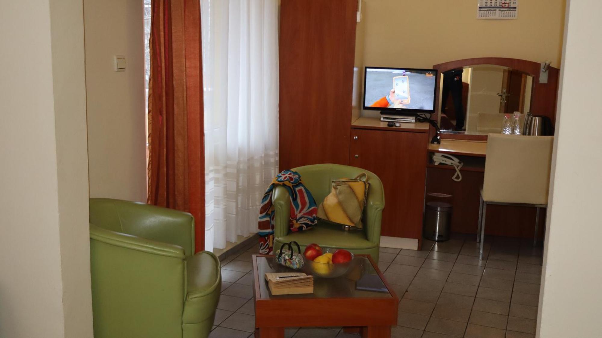 Hotel Palitra ヴァルナ エクステリア 写真