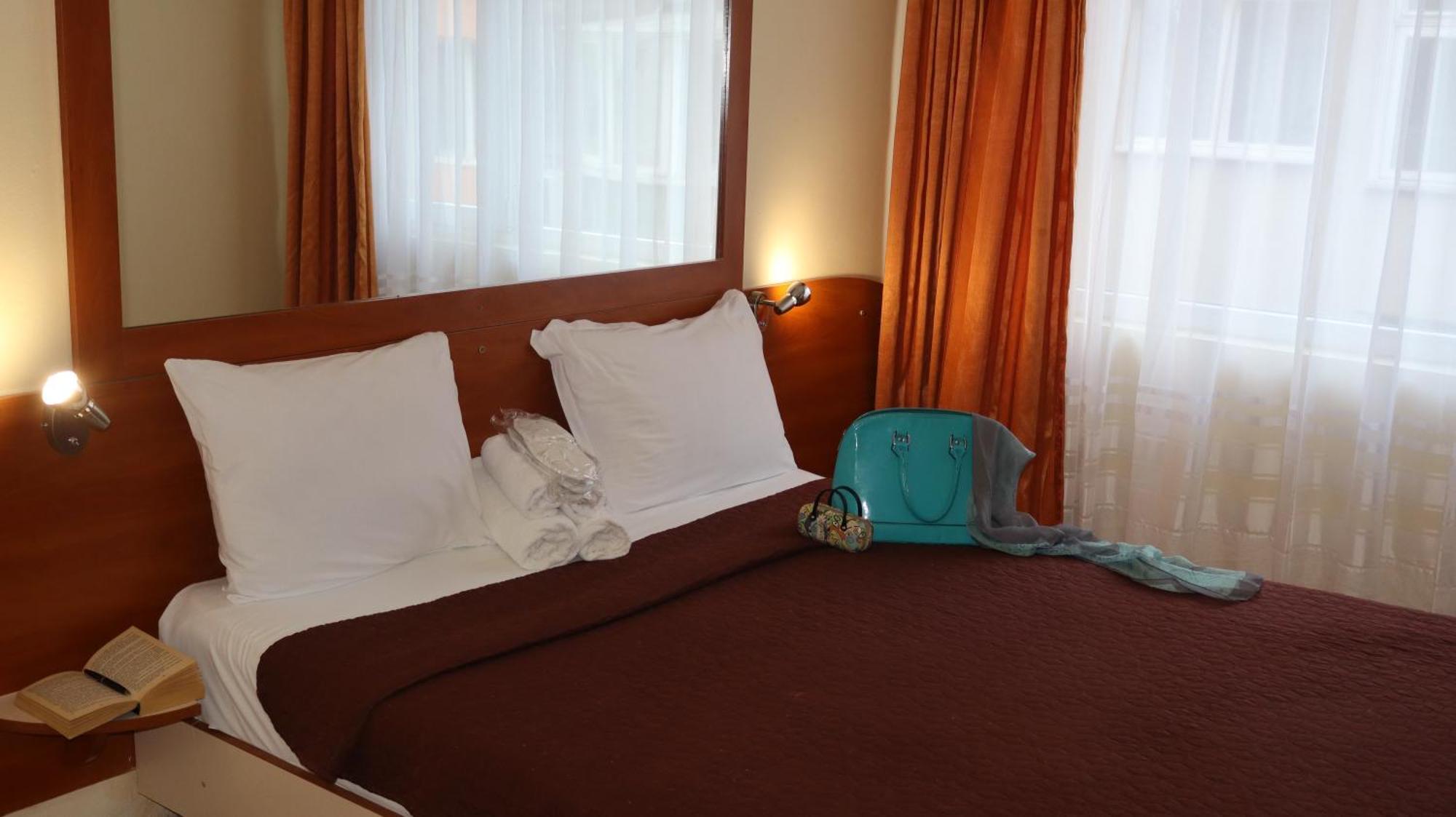 Hotel Palitra ヴァルナ エクステリア 写真
