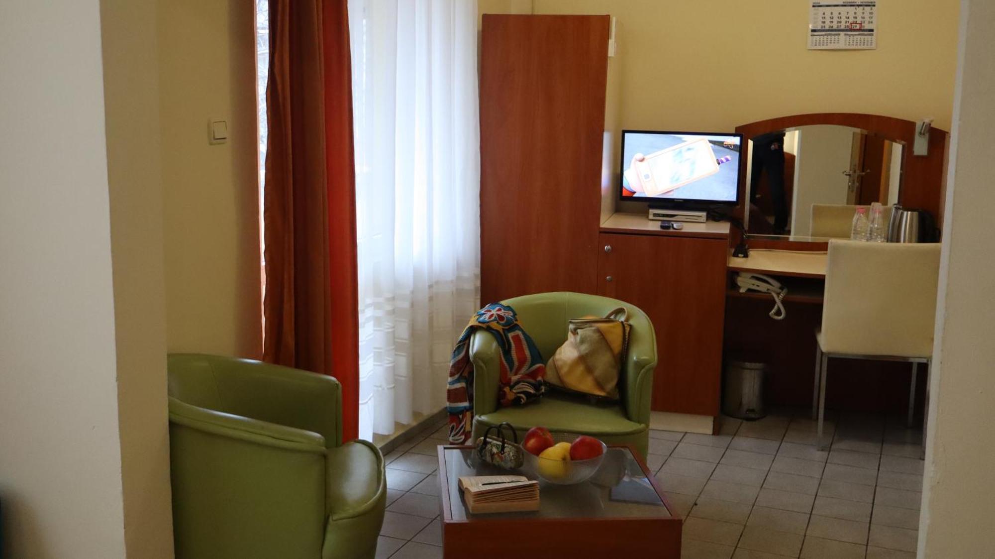Hotel Palitra ヴァルナ エクステリア 写真