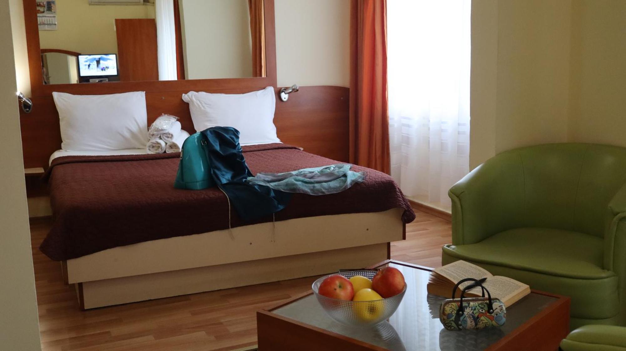 Hotel Palitra ヴァルナ エクステリア 写真